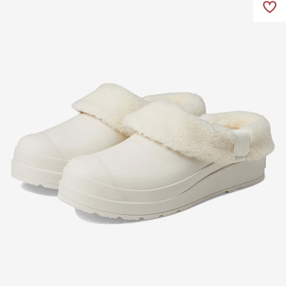 New Hunter white Sherpa Clogs